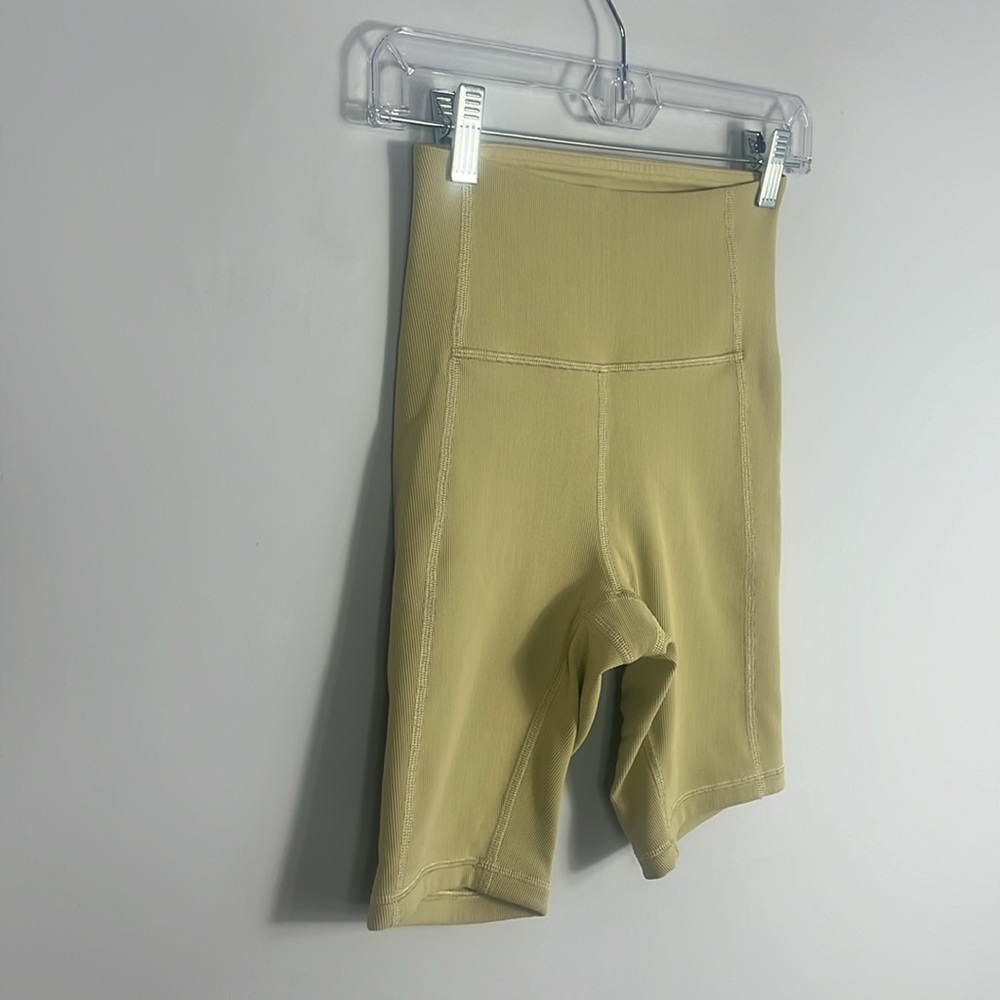 Lululemon Ribbed Contoured High Rise Short 8” - Picture 7 of 12